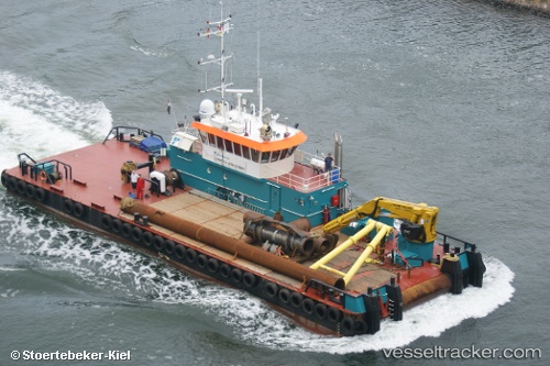 vessel Coastal Discovery IMO: 9563861, Work Repair Vessel
