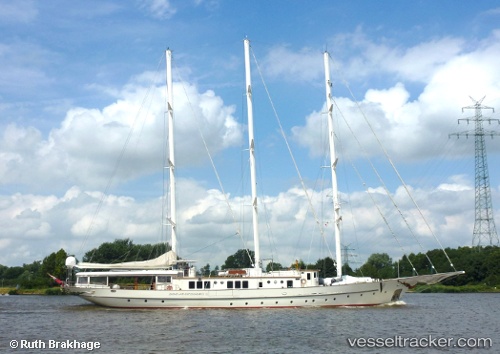 vessel THE LANGLEY IMO: 9564932, Houseboat