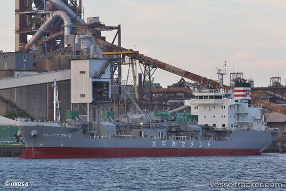vessel Pacific Breeze IMO: 9570682, Cement Carrier
