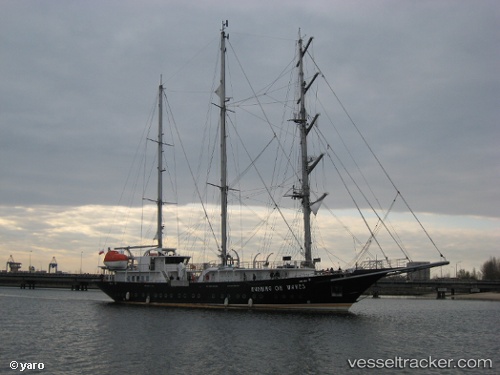 vessel Running On Waves IMO: 9589205, Cruise Ship
