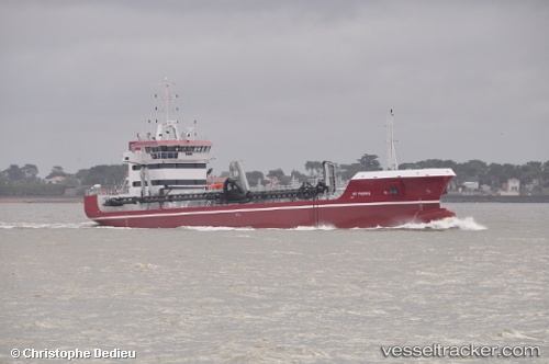 vessel St Pierre IMO: 9598751, Hopper Dredger
