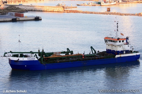 vessel GIGANTE IMO: 9599250, Hopper Dredger