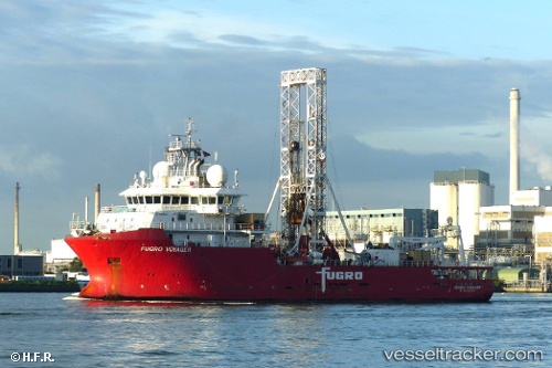 Find vessel Fugro Voyager, IMO: 9600360 MMSI: 565773000 live marine ...