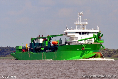 vessel Breughfg IMO: 9602849, Hopper Dredger
