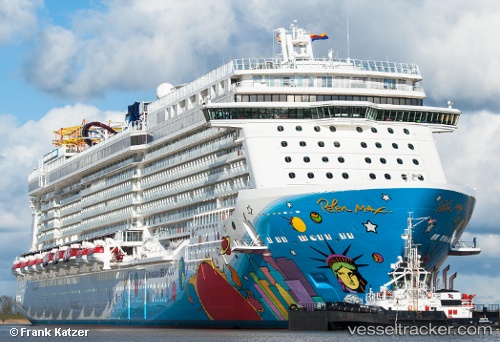 vessel Norwegian Breakaway IMO: 9606912, Cruise Ship

