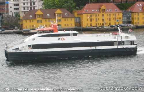 vessel Fjordbris IMO: 9684885, Passenger Ship
