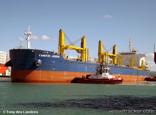 vessel Yangtze Legend IMO: 9706827, Bulk Carrier
