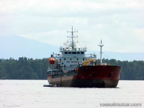 vessel Mt Kapuas Marine IMO: 9717058, Oil Products Tanker
