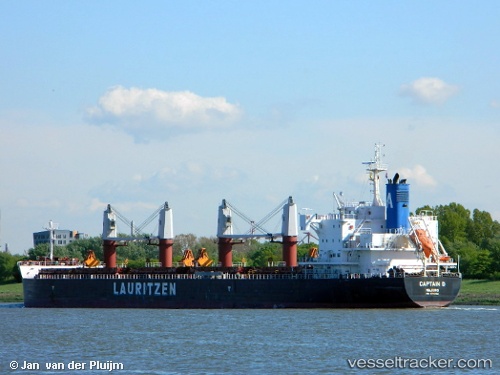 vessel Captain D IMO: 9744752, Bulk Carrier
