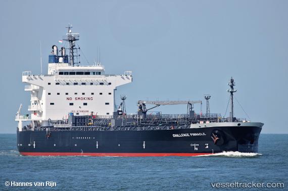 vessel Challenge Pinnacle IMO: 9788588, Oil Products Tanker
