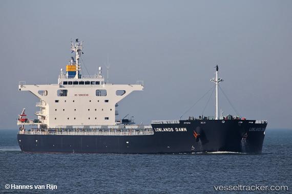 vessel Lowlands Dawn IMO: 9789946, Bulk Carrier
