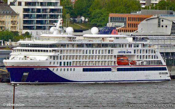 vessel 'HANSEATIC NATURE' IMO: 9817133, 